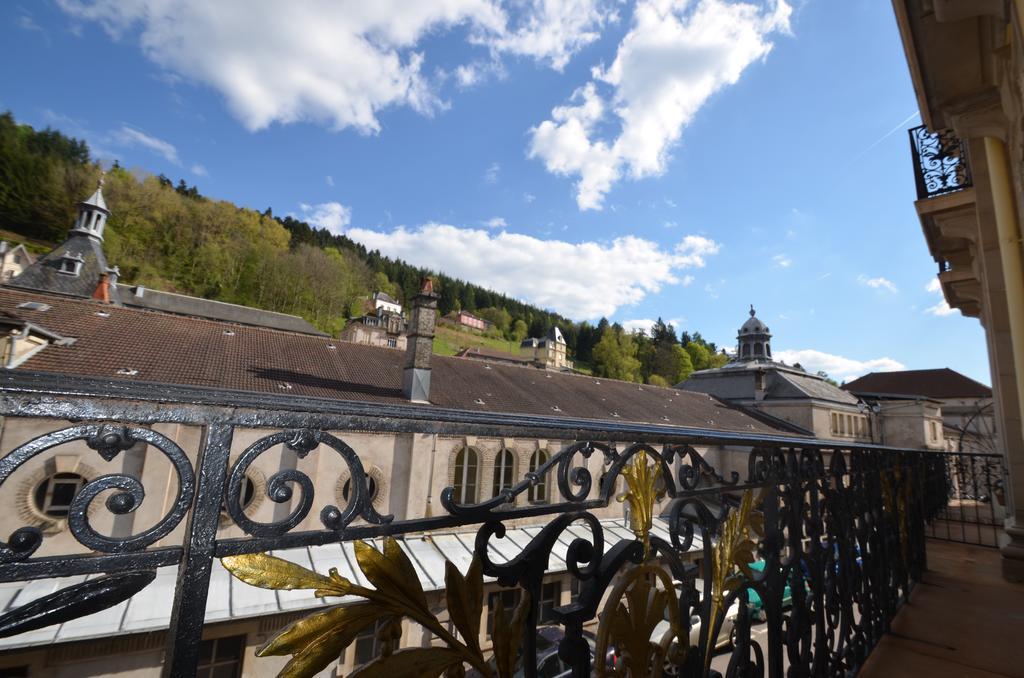 L'Empereur, Sa Femme Et Le Petit Prince Plombières-les-Bains Kültér fotó